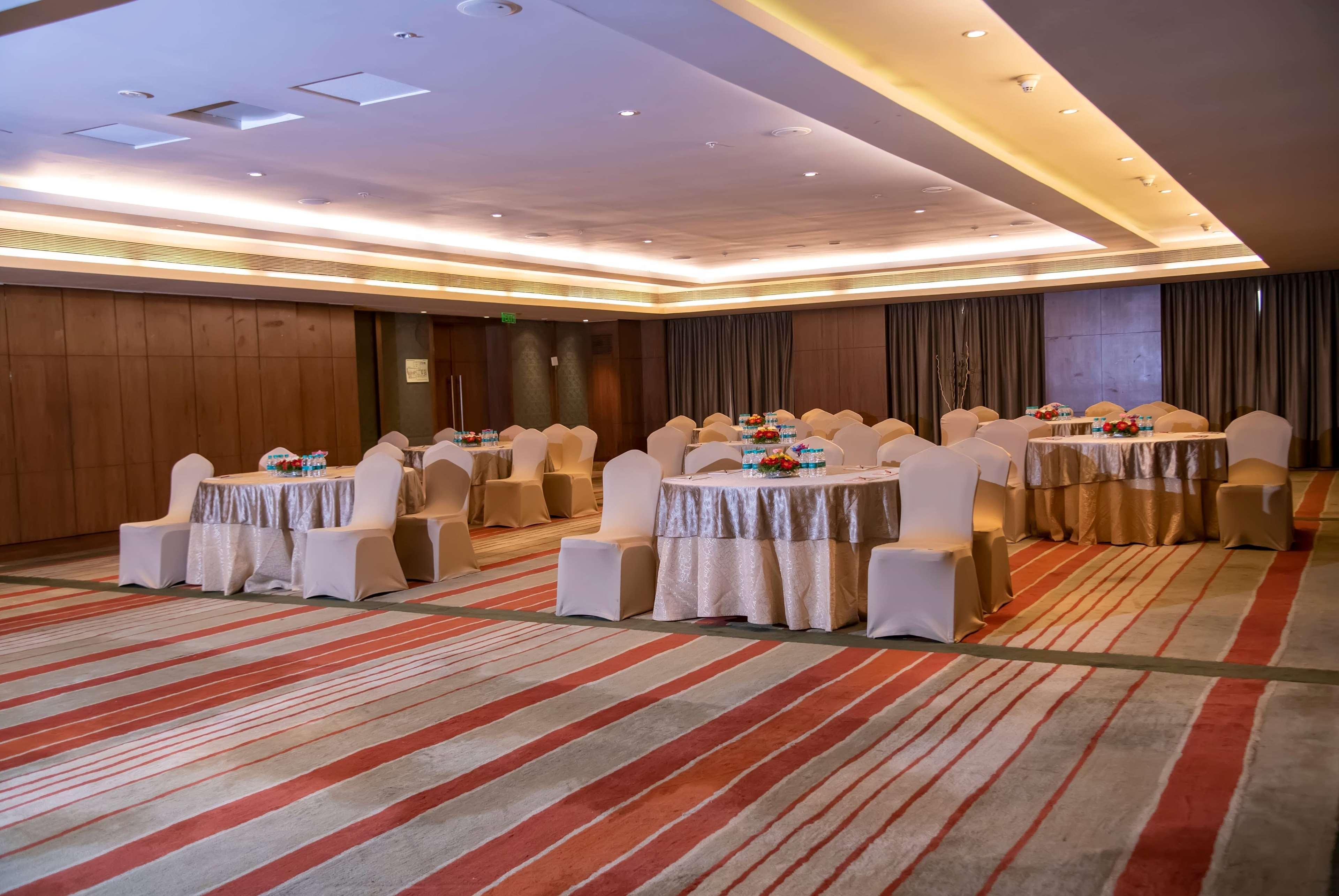 Ramada Plaza By Wyndham Pune Hinjewadi Dāpuri Exterior foto